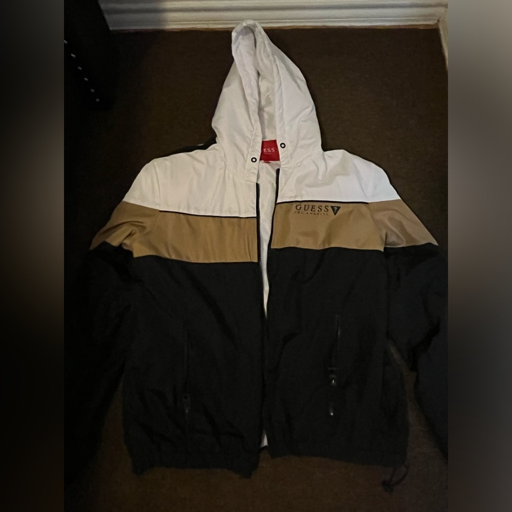 Puffy guess jacket for the rain comes in handy fr